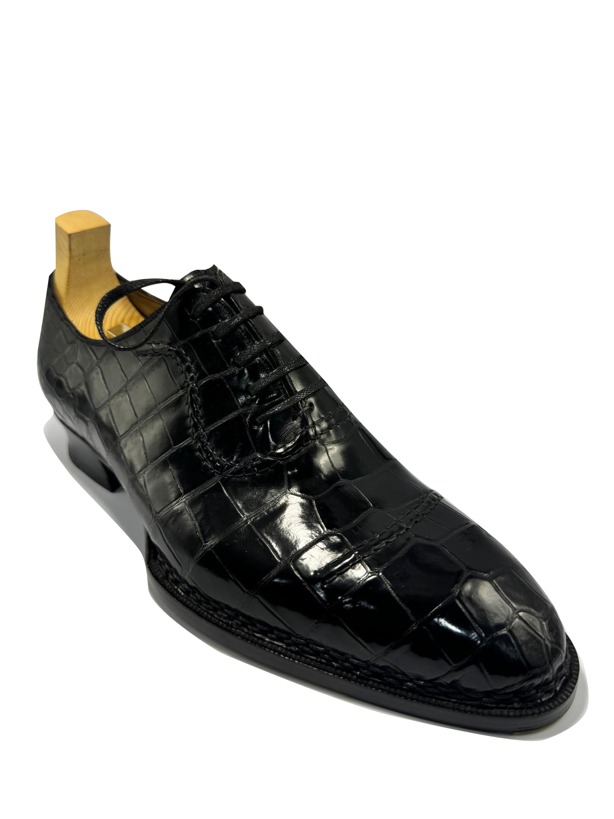 Mini Cosmic Croc — Black mini-croc lace-up dress shoe